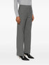 pantalones rectos con pliegues prensados